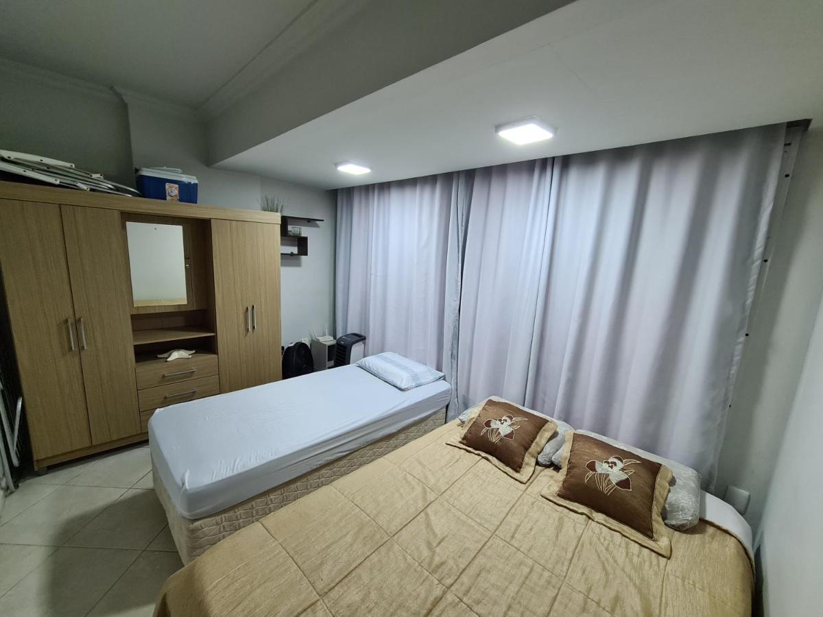 Na Av Atlantica Com Ar Condicionado * Balneário Camboriú