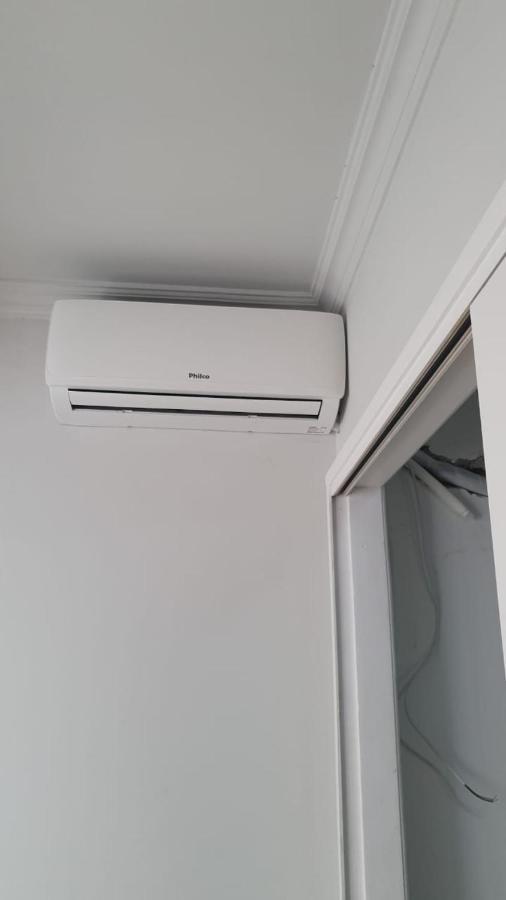 Apartamento Na Av Atlantica Com Ar Condicionado *