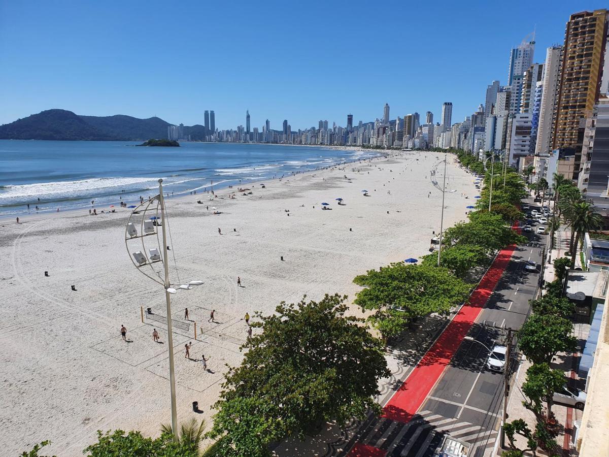 Apartamento Na Av Atlantica Com Ar Condicionado *