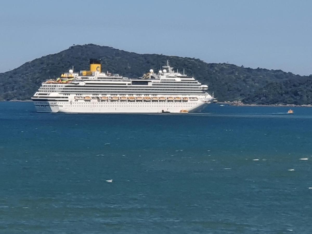 Na Av Atlantica Com Ar Condicionado *